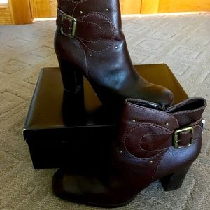 a.n.a. Azure Brown boots